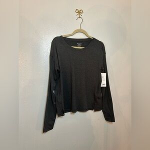 Athleta Womens Uptempo Soft Top Long Sleeve Shirt With Thumbholes Size Medium